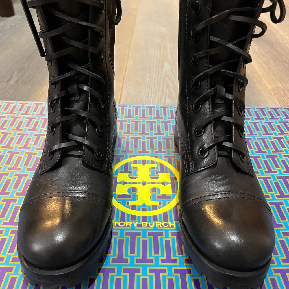 Preowned Tory Burch Combat Boots Size 5